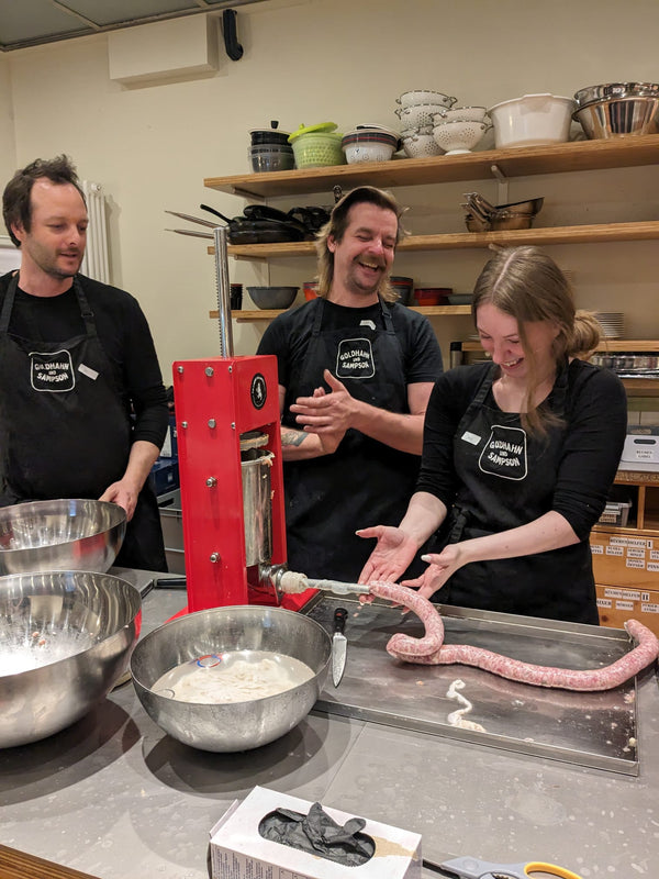 Wurst machen mit dem Sausage Man Team + BBQ @Straßenbräu Brauerei